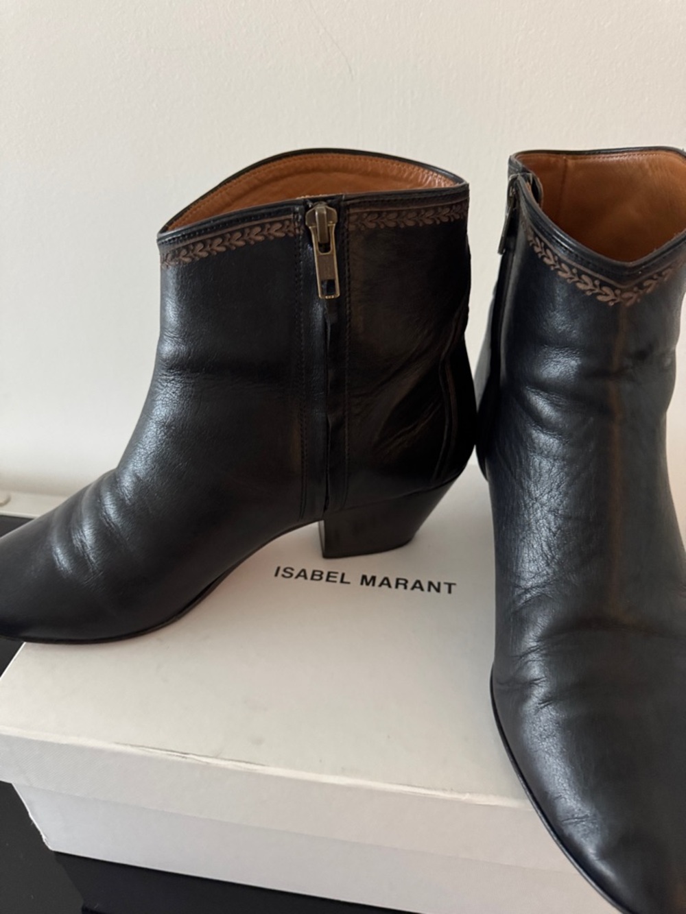 ISABEL MARANT Black Leather Western Ankle Boots Women embossed edge EU 40 FR 41